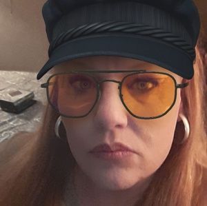 Meet your Posher, Robyn